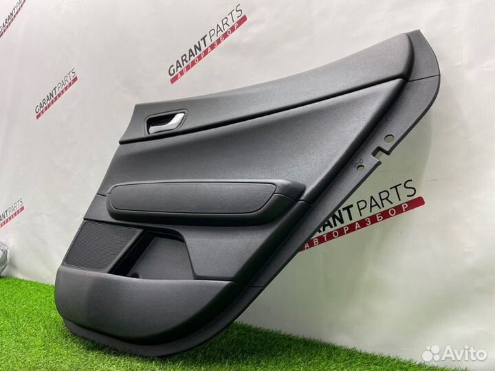 Обшивка боковой двери задняя правая Kia Optima JF
