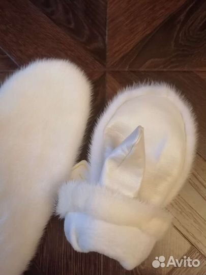Варежки норковые женские новые белые