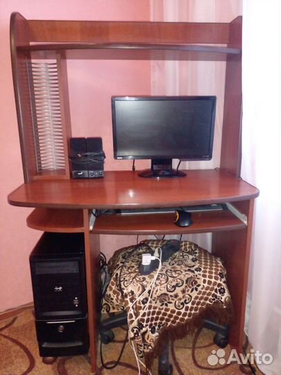 Компьютерный столик
