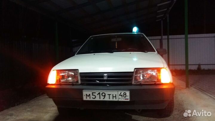 Двухконтактный патроны под Американки+Лампочки