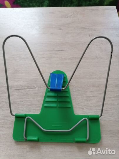 Подставка для книг