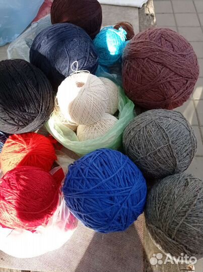 Нитки новые для вязания