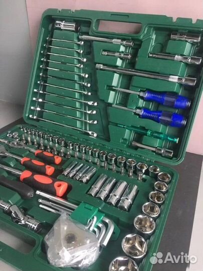 Набор инструментов для автомобиля 121 предмет