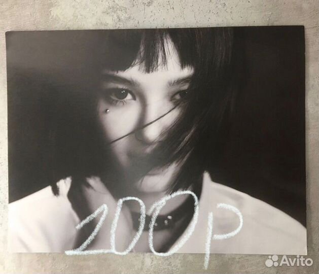 New jeans плакаты