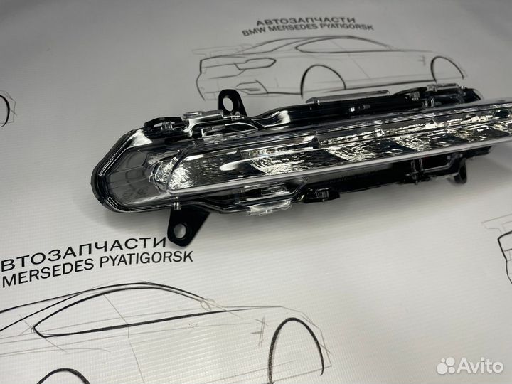 Правый дневной ходовой огонь Mercedes W221 W204