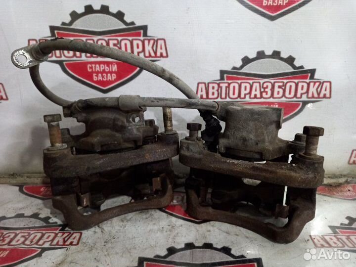 Суппорт тормозной передний правый Mitsubishi