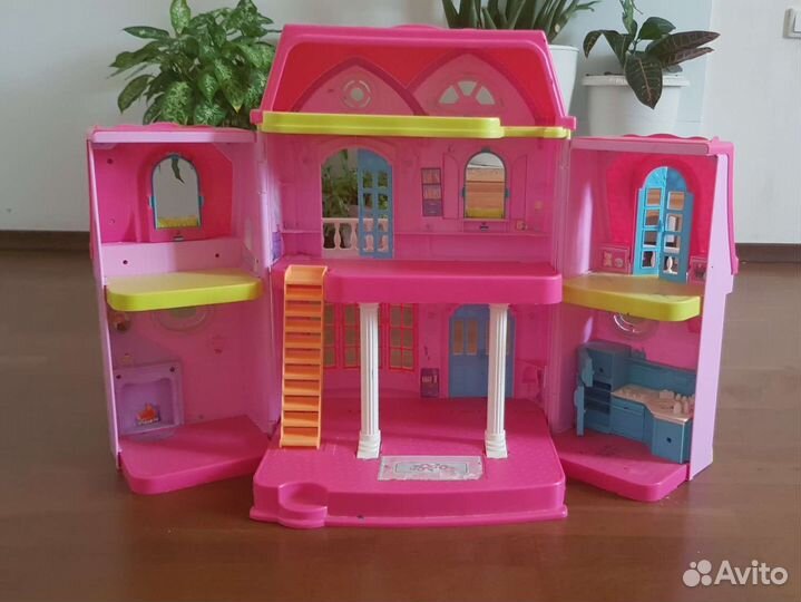 Домик кукольный