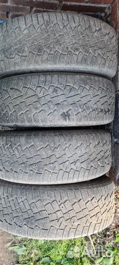 Continental IceContact 2 215/60 R16 99T