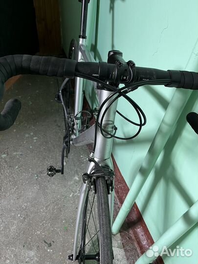 Шоссейный велосипед cannondale