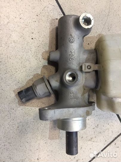 Главный тормозной цилиндр Porsche Cayenne 955