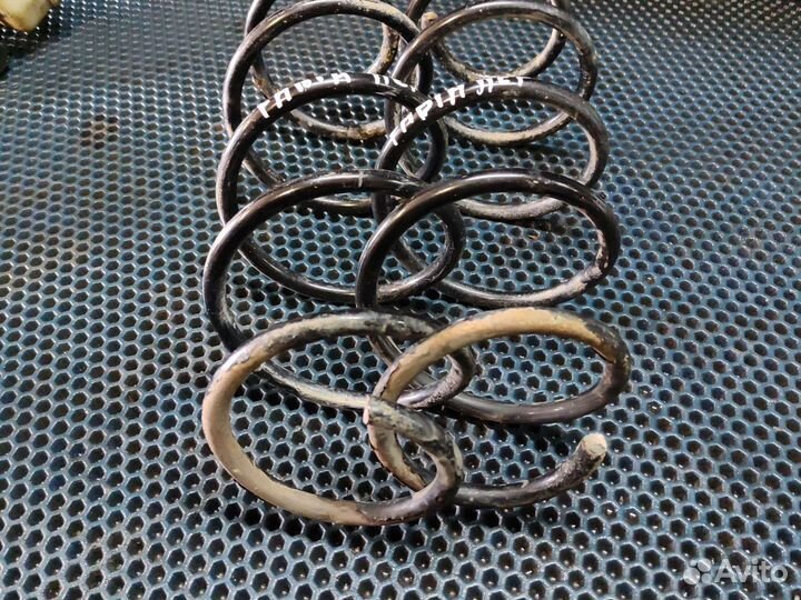 Пружина передняя skoda fabia 2