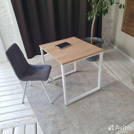 Компьютерный стол Лофт Дуб 80*70 см. Белые ножки