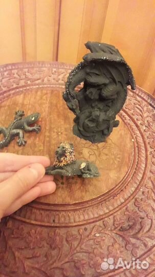 Фигурки из лавы вулкана Этна,дракон,магнит,лев