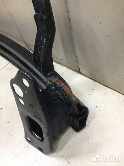 Усилитель переднего бампера Hyundai Solaris