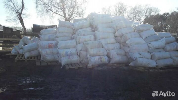 Перегной, навоз коровий и конский в мешках