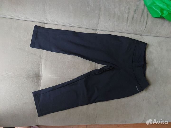 Спортивные лосины укороченные