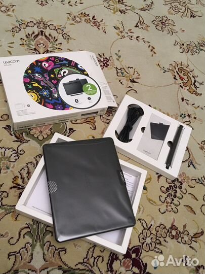 Графический планшет Wacom Intuis Bluetooth S новый