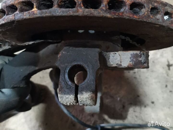 Поворотные кулаки передние daewoo leganza