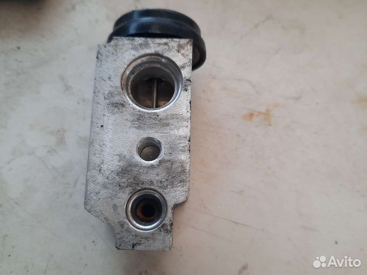 Клапан кондиционера Hyundai solaris и kia rio