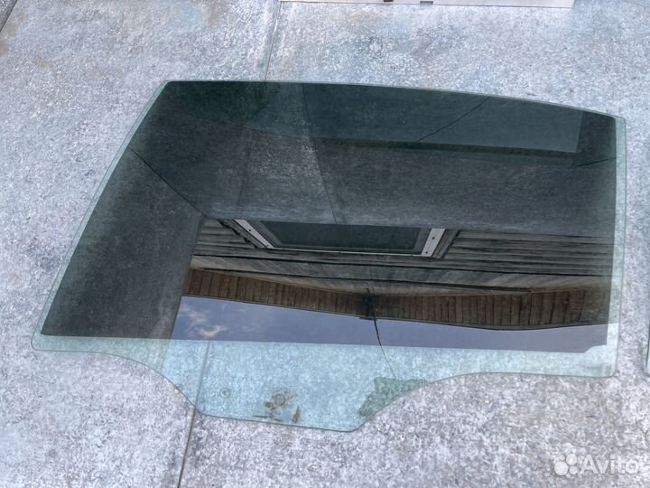 Стекло двери для Opel Vectra C (Седан)