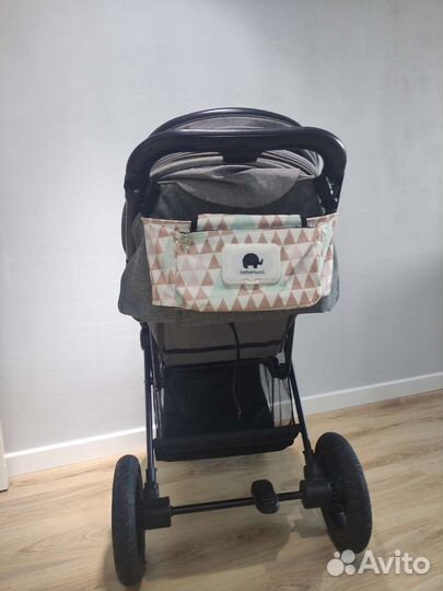 Коляска прогулочная