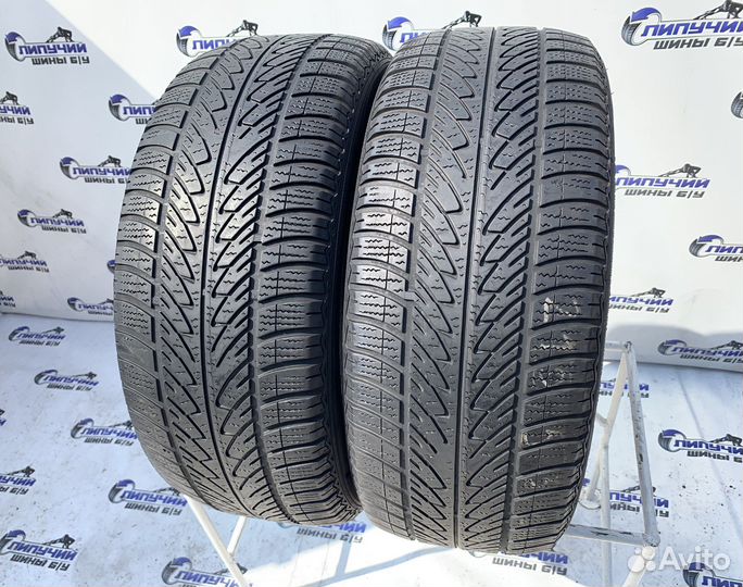 Goodyear UltraGrip 8 Performance 215/55 R16 93H