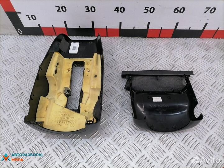 Кожух рулевой колонки Volkswagen Polo 4 2005