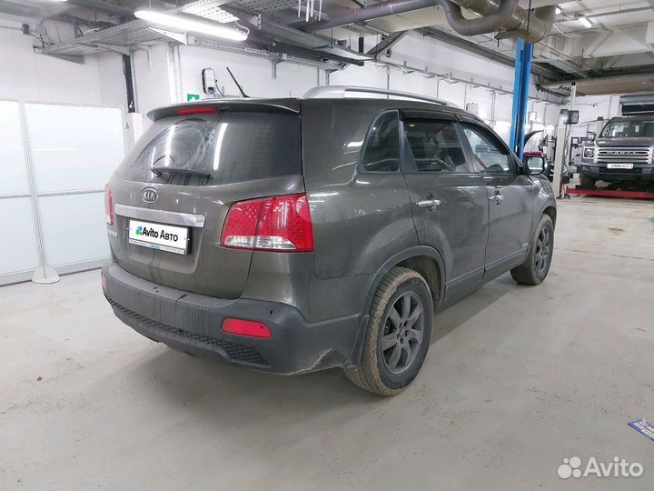 Kia Sorento 2.4 AT, 2012, 218 214 км