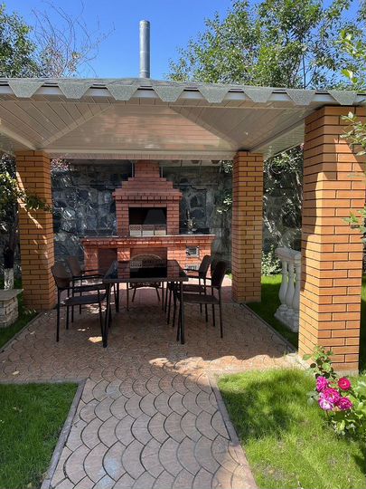 Коттедж 484,9 м² на участке 6,5 сот.