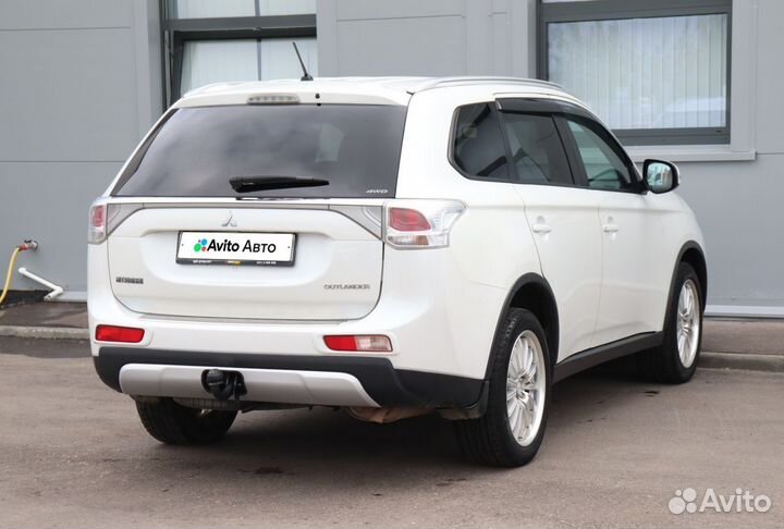 Mitsubishi Outlander 2.0 CVT, 2014, 210 532 км