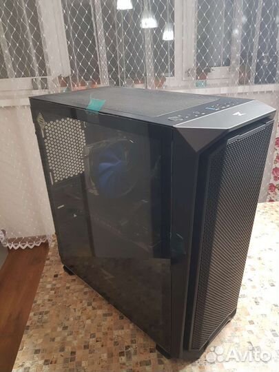 Мощный игровой компьютер i7 7700k 8 gb gtx1070