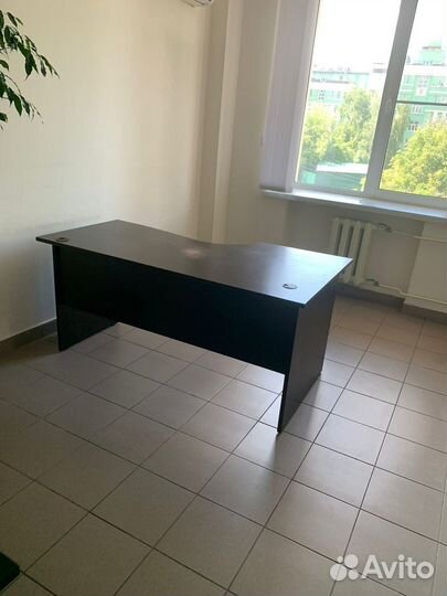 Офисная мебель стол