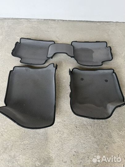 Полики Веста