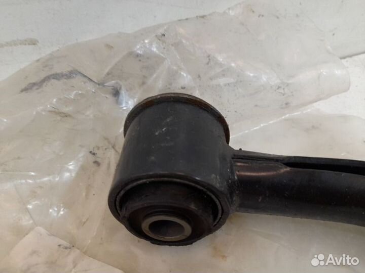 Рычаг передний левый Toyota Land Cruiser 150