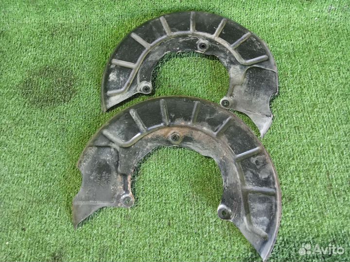 Щиток передний тормозного механизма Volkswagen b6