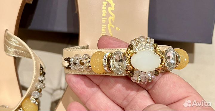 Сандалии Capri оригинал р. 41