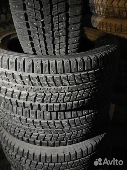 Dunlop SP Winter Ice 01 205/55 R16