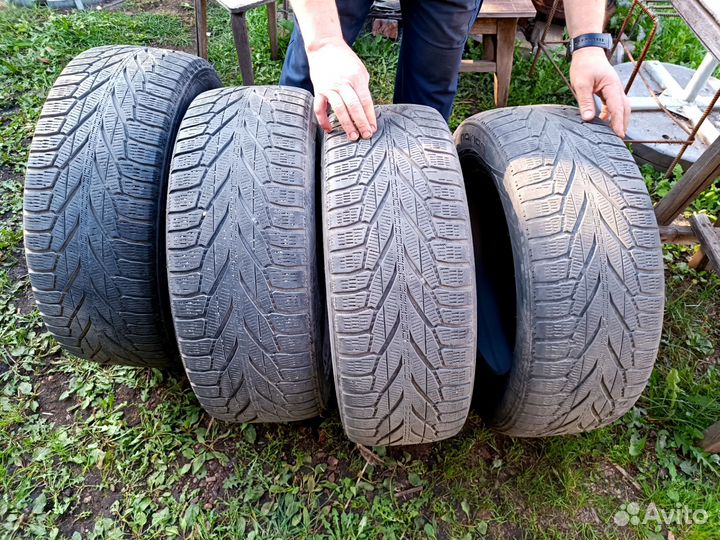 Nokian Tyres Hakkapeliitta R2 SUV 225/60 R17 103R