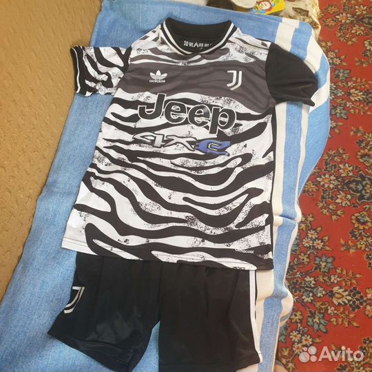 Футбольная форма adidas