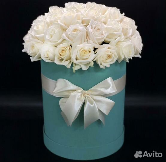 Розы в коробке бело-розовый микс