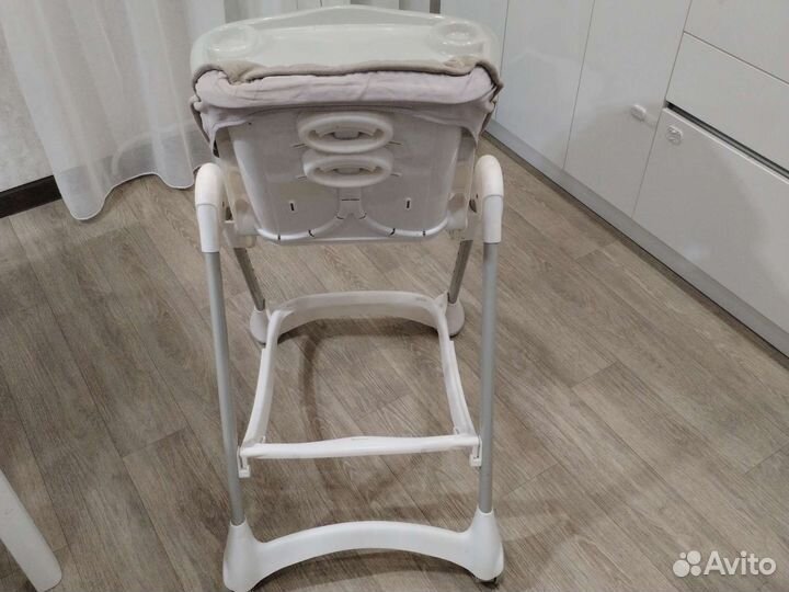 Стульчик для кормления corol