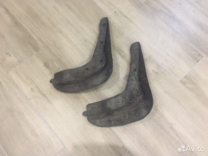 Брвзговик передний BMW E39 1995-2004