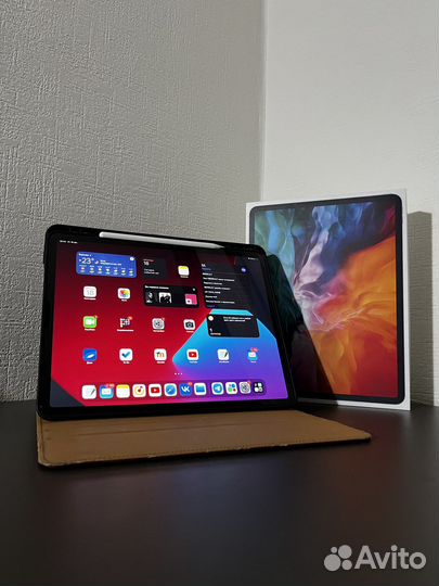 Apple iPad pro 12.9 2020 256gb Space Gray