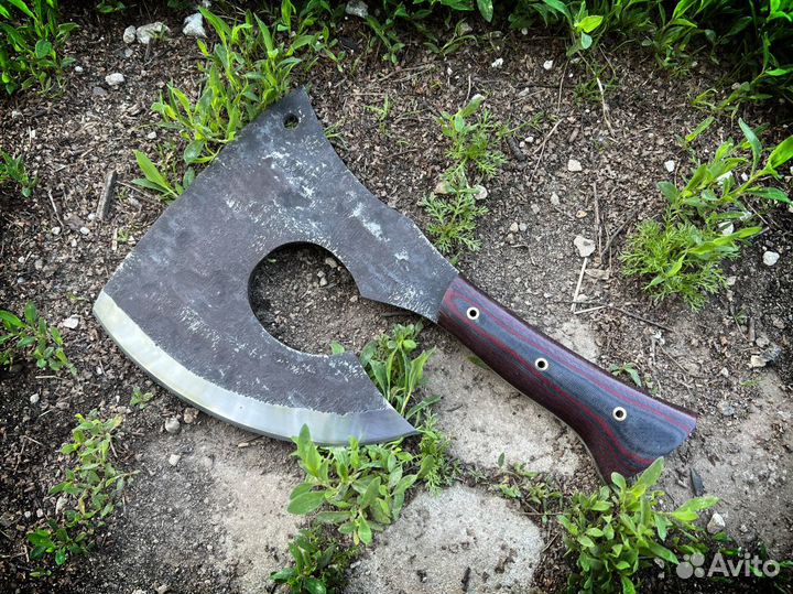 Топор кованый
