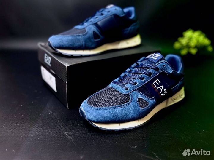 Кроссовки Armani стильные