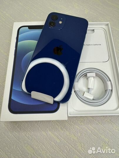 iPhone 12, 64 ГБ