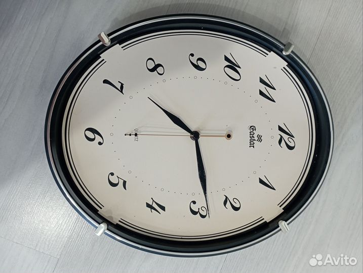 Часы настенные Россия