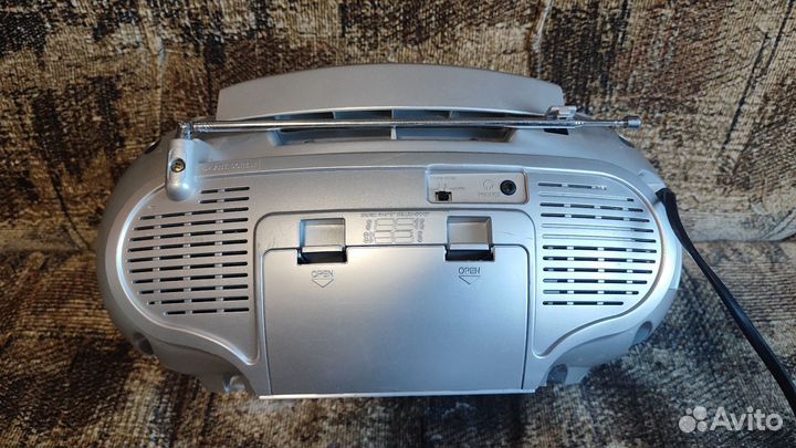 Магнитофон LG