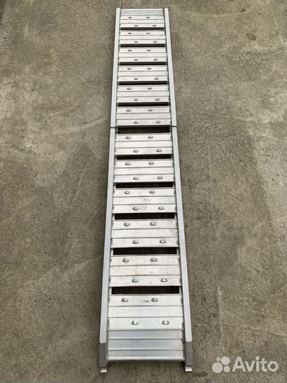 Трап для погрузки/выгрузки мототехники