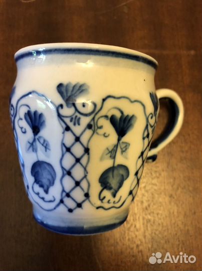 Чайники, пепельница, кружка, чашки, ваза гжель